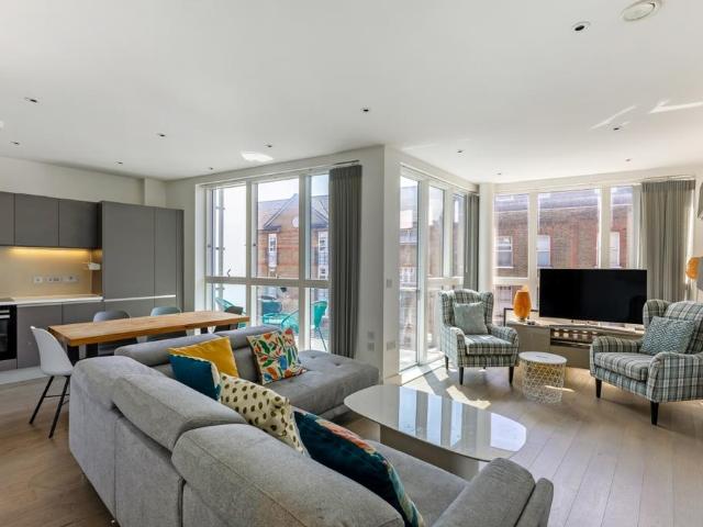 Apartment for rent in Brondesbury, Greater London