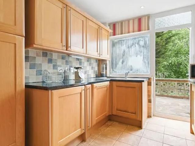 House for rent in Harlesden, Greater London