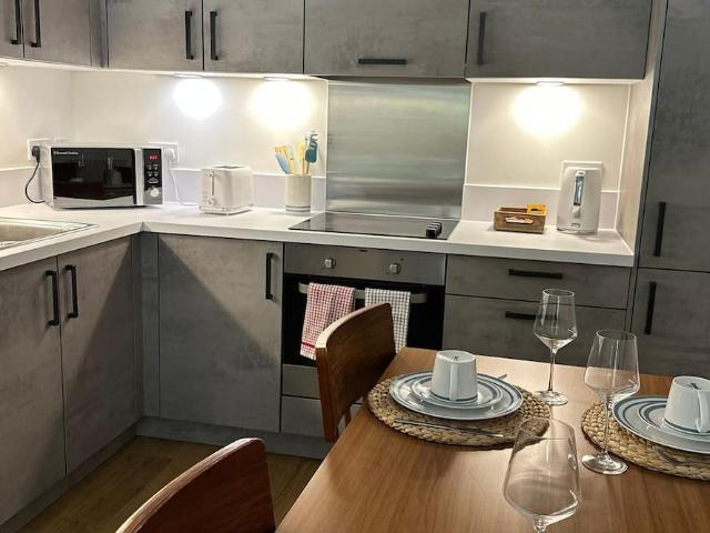 Apartment for rent in Dudden Hill, Greater London