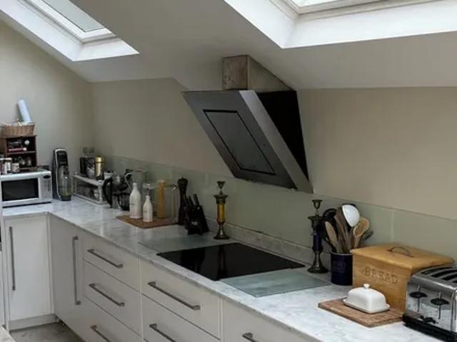 House for rent in Brondesbury, Greater London