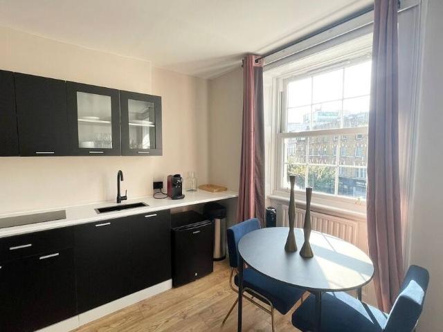 Apartment for rent in London Borough of Camden, Greater London