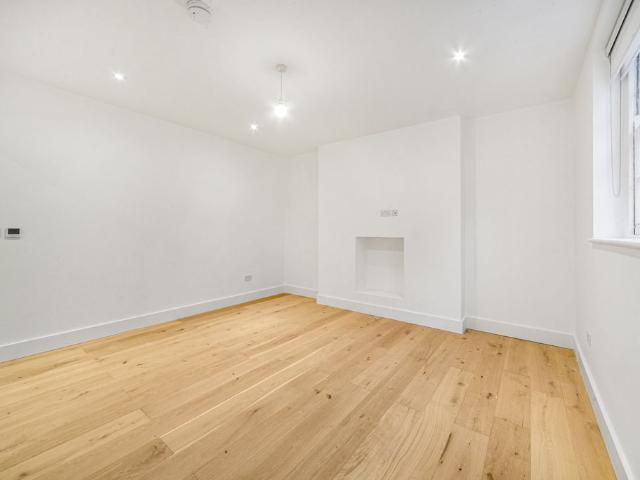 Apartment for rent in Marylebone, Greater London
