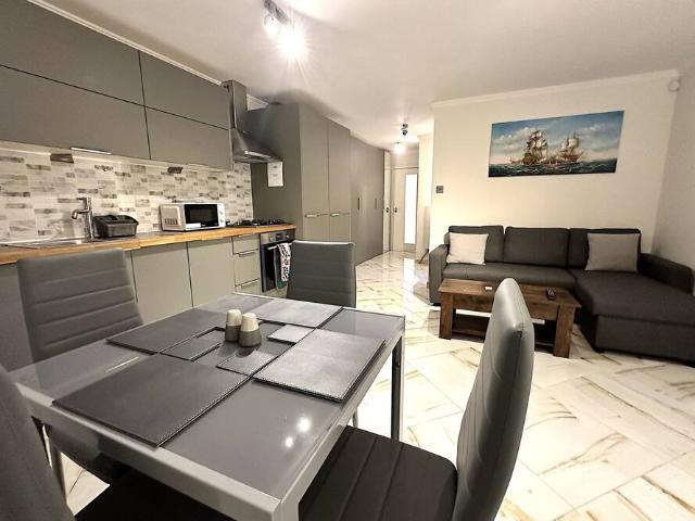 Apartment for rent in London Borough of Camden, Greater London