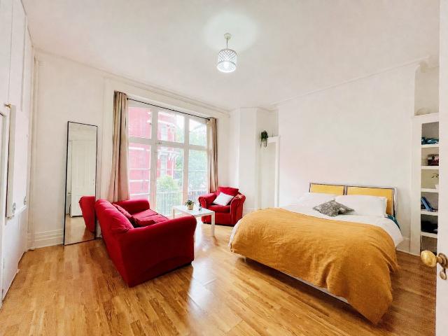 Apartment for rent in Paddington, Greater London