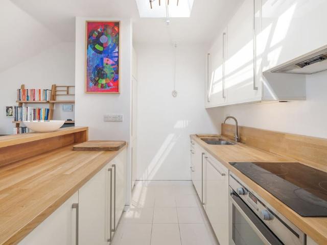 Apartment for rent in Primrose Hill, Greater London
