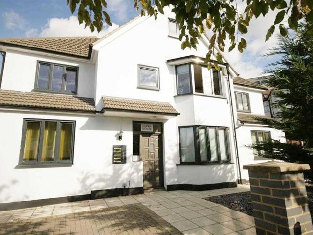 House for rent in Golders Green, Greater London