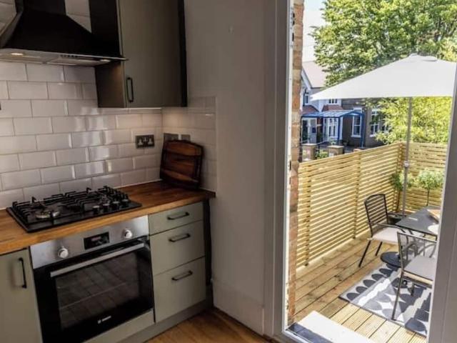 Apartment for rent in Willesden Green, Greater London