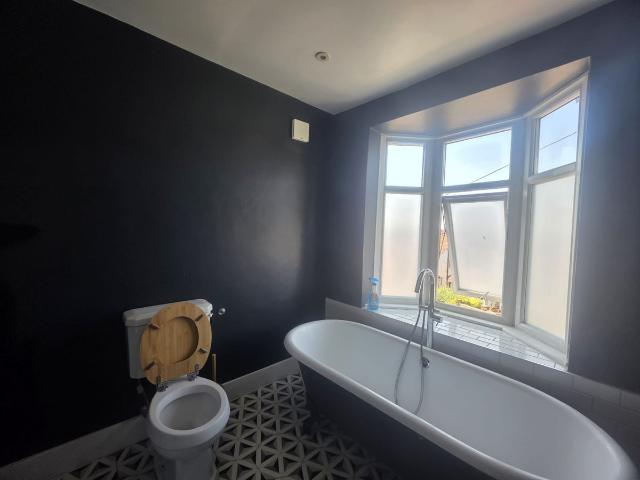 Room for rent in Dollis Hill, Greater London