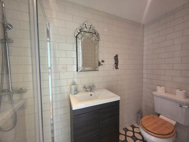 Room for rent in Dollis Hill, Greater London