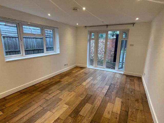 Studio for rent in Golders Green Estate, Greater London