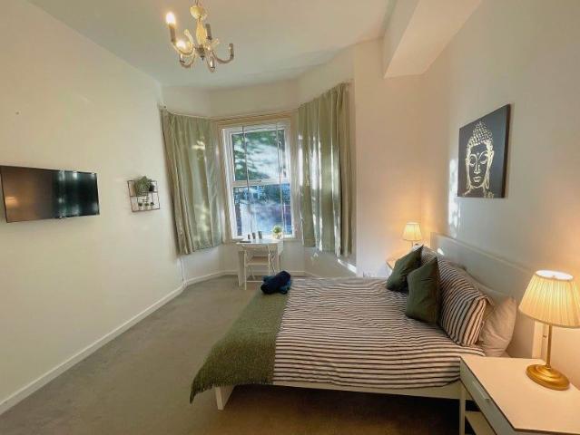 Room for rent in North End, West Hampstead