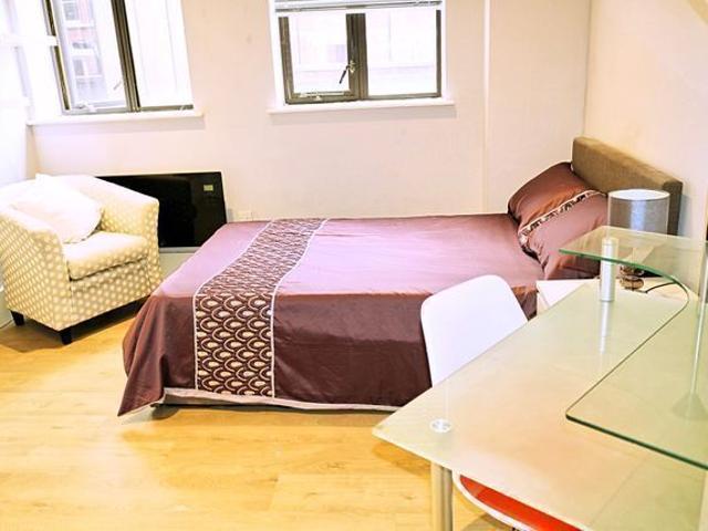 Studio for rent in South Hampstead, Greater London