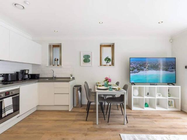 Apartment for rent in London Borough of Barnet, Greater London