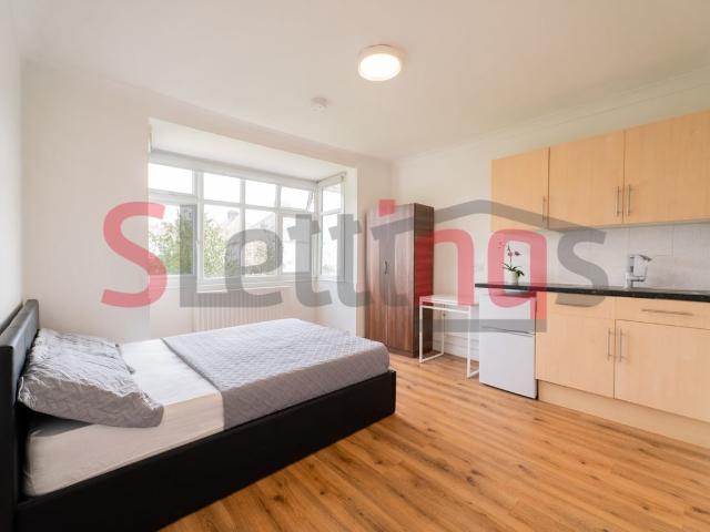 Studio for rent in Hendon, Greater London