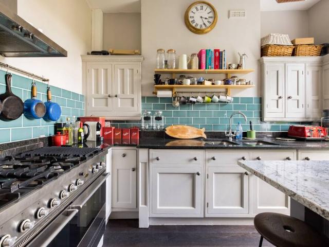 Apartment for rent in Maitland Park, Greater London