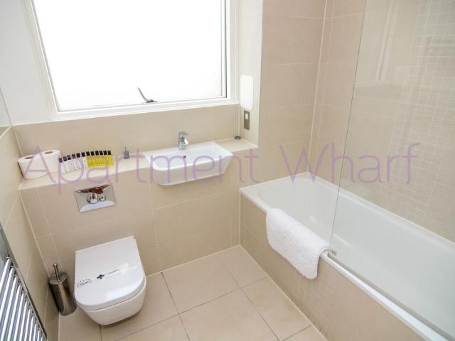 House for rent in Queen's Park, Greater London