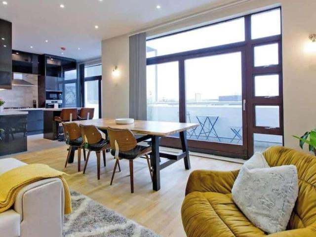 House for rent in London Borough of Brent, Greater London