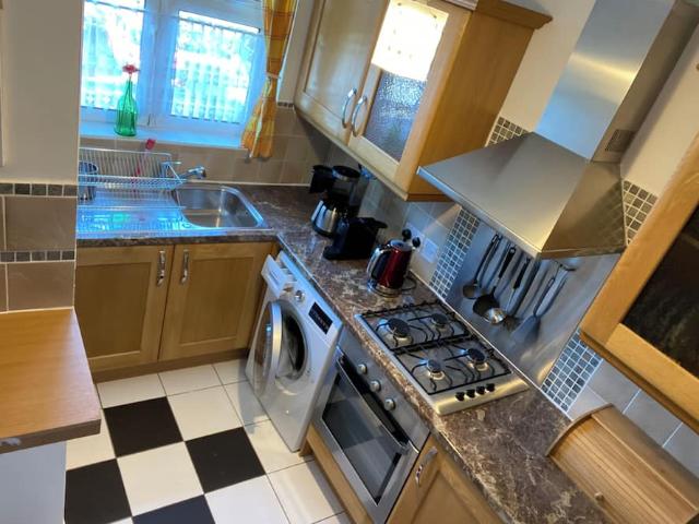 Room for rent in Brondesbury Park, Greater London