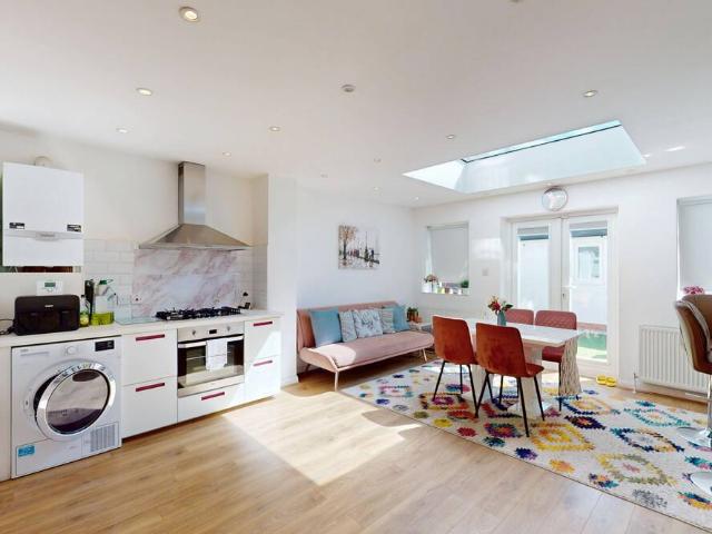 House for rent in London Borough of Barnet, Greater London