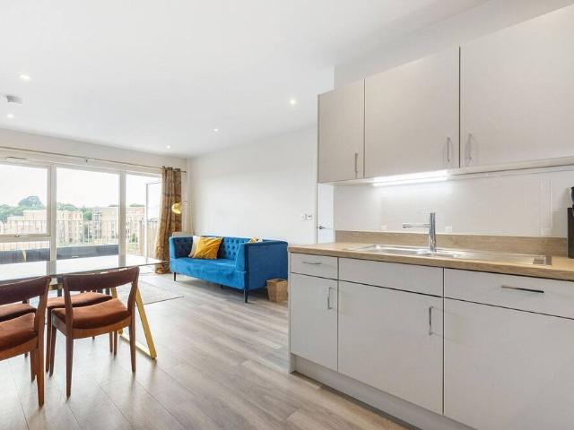 Apartment for rent in Millbrook Park, Greater London