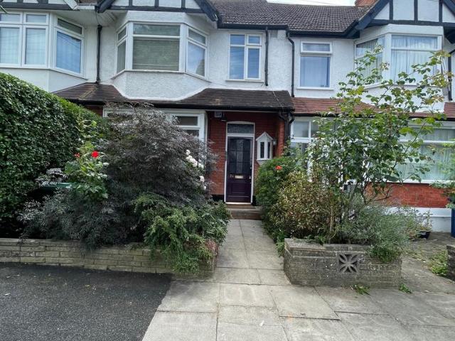 House for rent in Mill Hill, Greater London