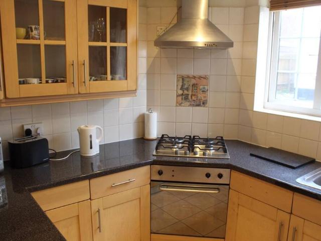 Apartment for rent in The Hale, Greater London