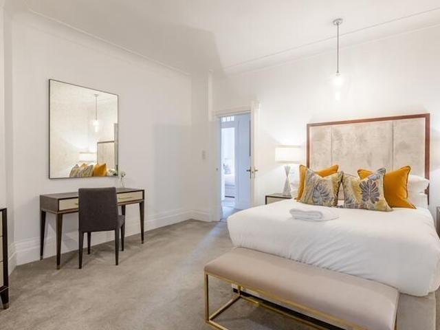 Apartment for rent in St. John's Wood, Greater London