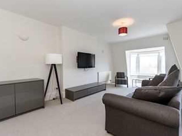 Apartment for rent in St. John's Wood, Greater London