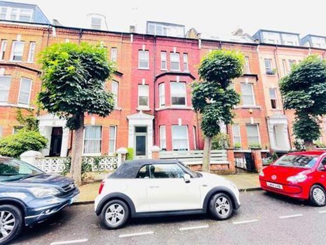 Apartment for rent in St. John's Wood, Greater London