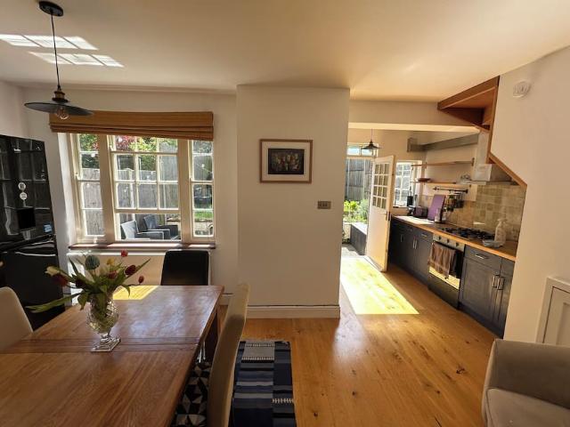House for rent in Grahame Park, Greater London