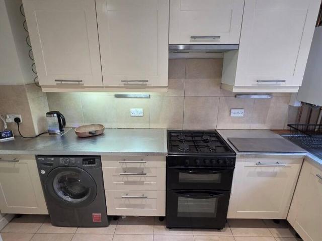 House for rent in Grahame Park, Greater London