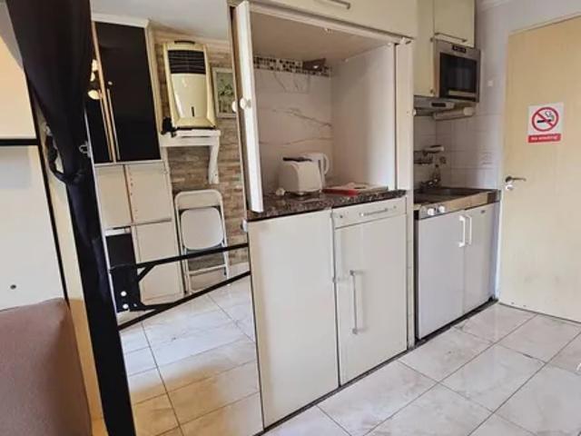 Apartment for rent in Colindale, Isle Of Man