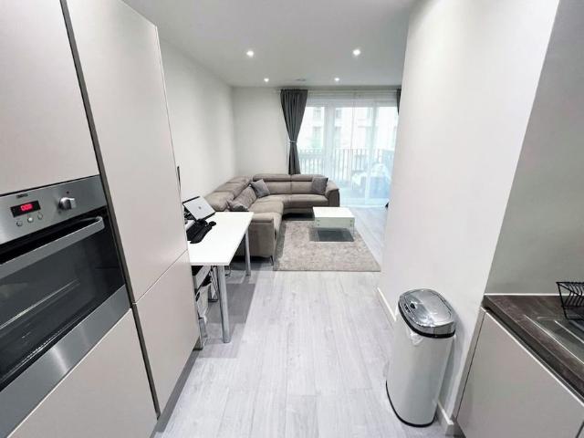 Apartment for rent in The Hyde, Greater London