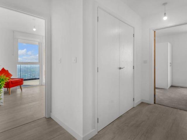 Apartment for rent in The Hyde, Greater London