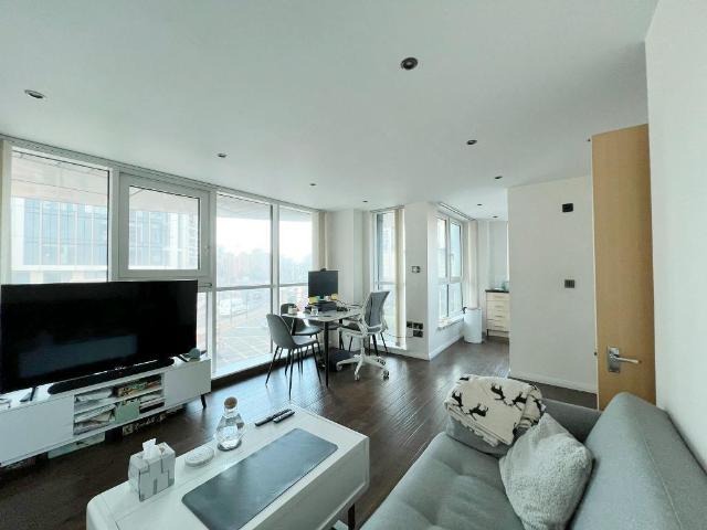 Apartment for rent in Vauxhall, Greater London