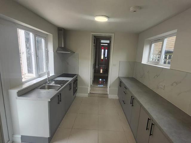 Apartment for rent in London Borough of Hounslow, Greater London