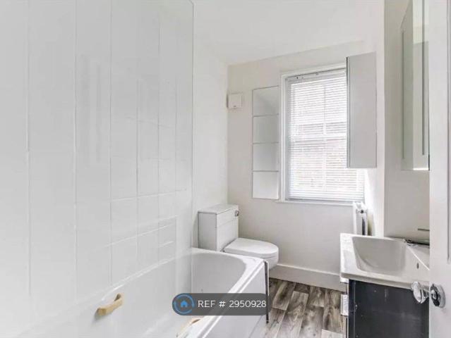 Apartment for rent in The Butts, Kent