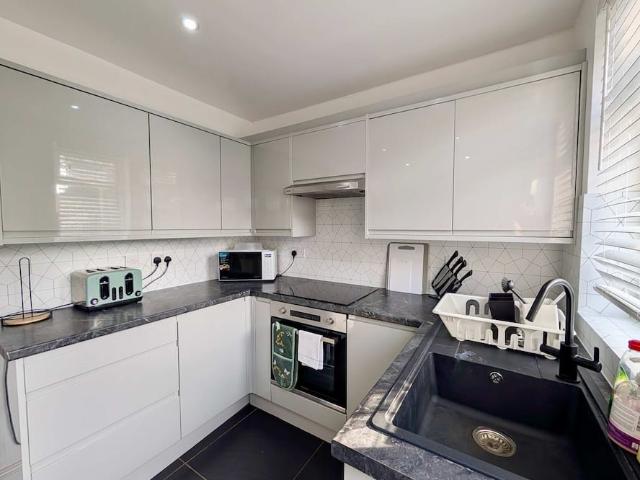 Apartment for rent in London Borough of Barking and Dagenham, Greater London