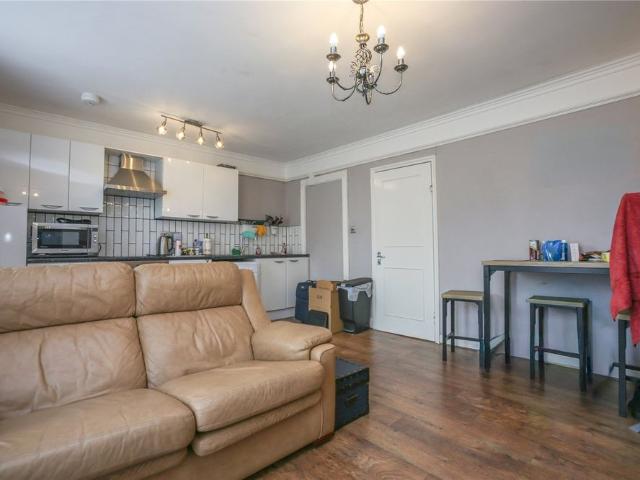Apartment for rent in Ewens Farm, Golden Valley