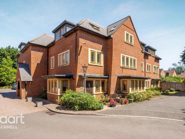 Apartment for rent in Chavey Down, Winkfield