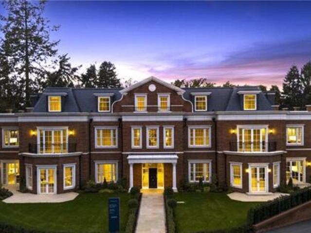 House for sale in Ascot