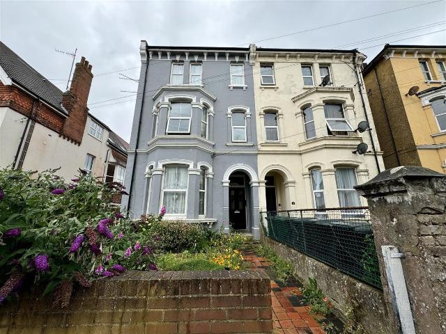 Apartment for rent in Central, Heathlands