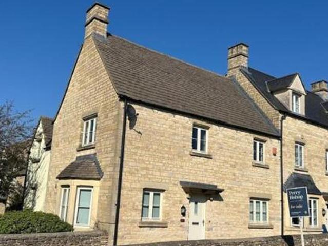 House for sale in Fossebridge, Gloucestershire