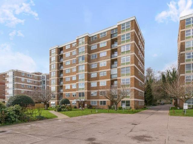 Apartment for rent in Withdean, Brighton