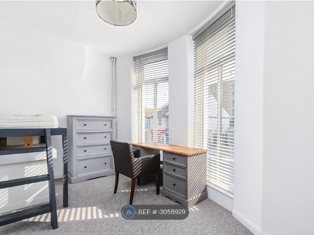 Room for rent in Round Hill, Brighton