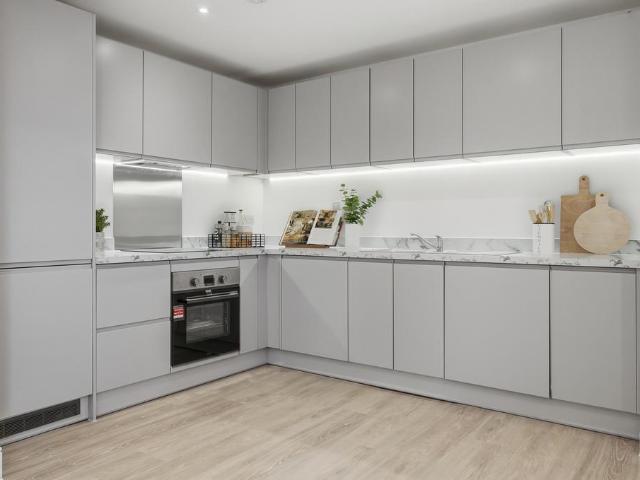 Apartment for rent in Totteridge, Cressex