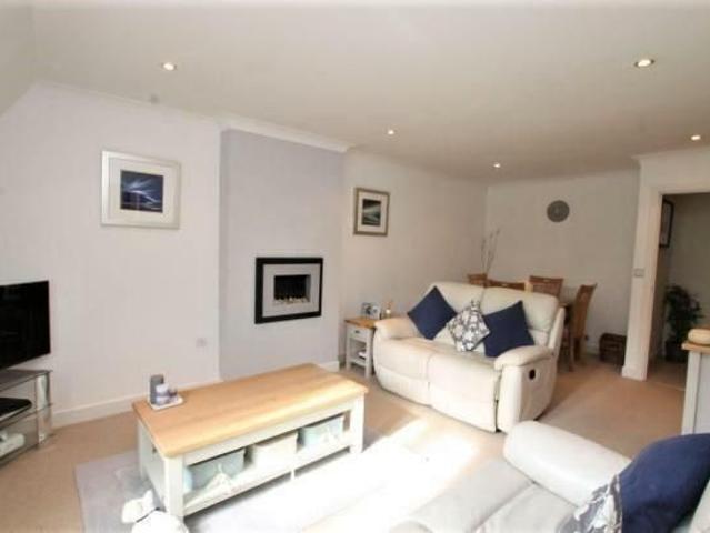 Apartment for rent in Westborough, Surrey