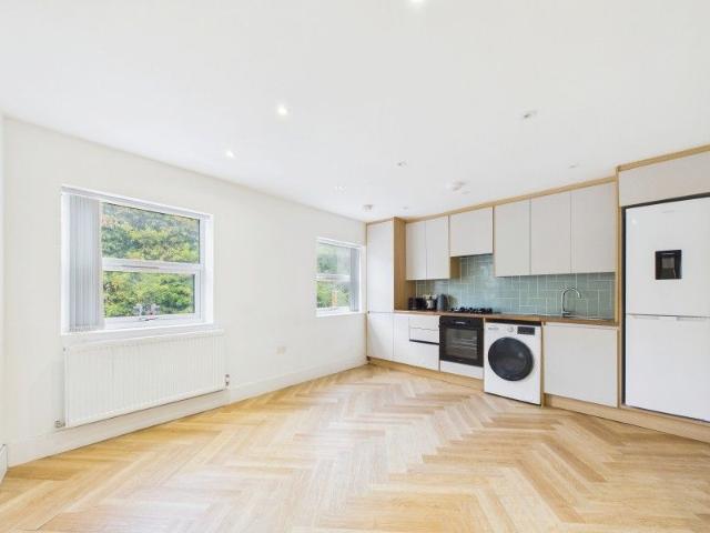 Apartment for rent in Camberley, Surrey Heath