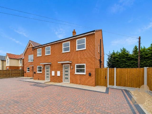 House for rent in Chelmondiston, Suffolk