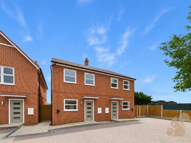 House for rent in Chelmondiston, Suffolk
